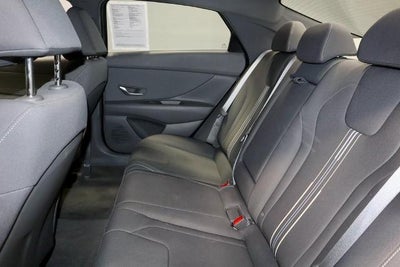 2025 Hyundai ELANTRA SEL Convenience