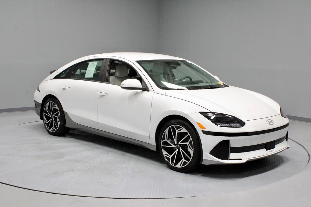 2025 Hyundai IONIQ 6 SEL