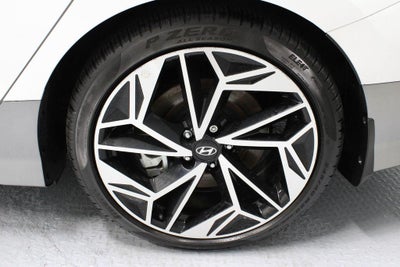 2025 Hyundai IONIQ 6 SEL