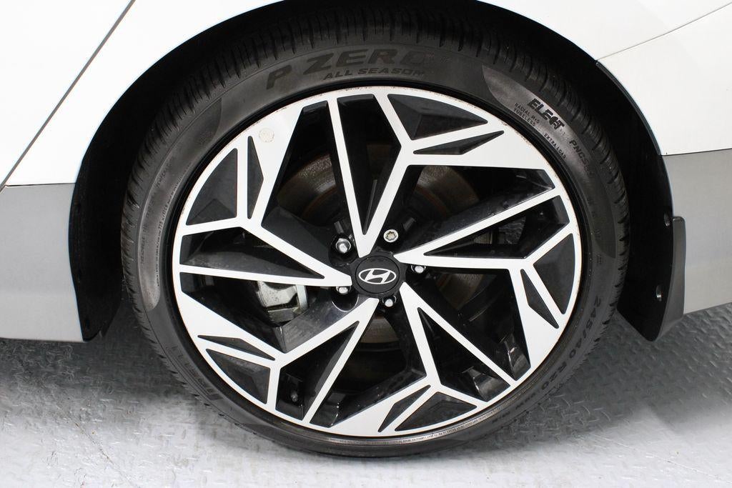 2025 Hyundai IONIQ 6 SEL