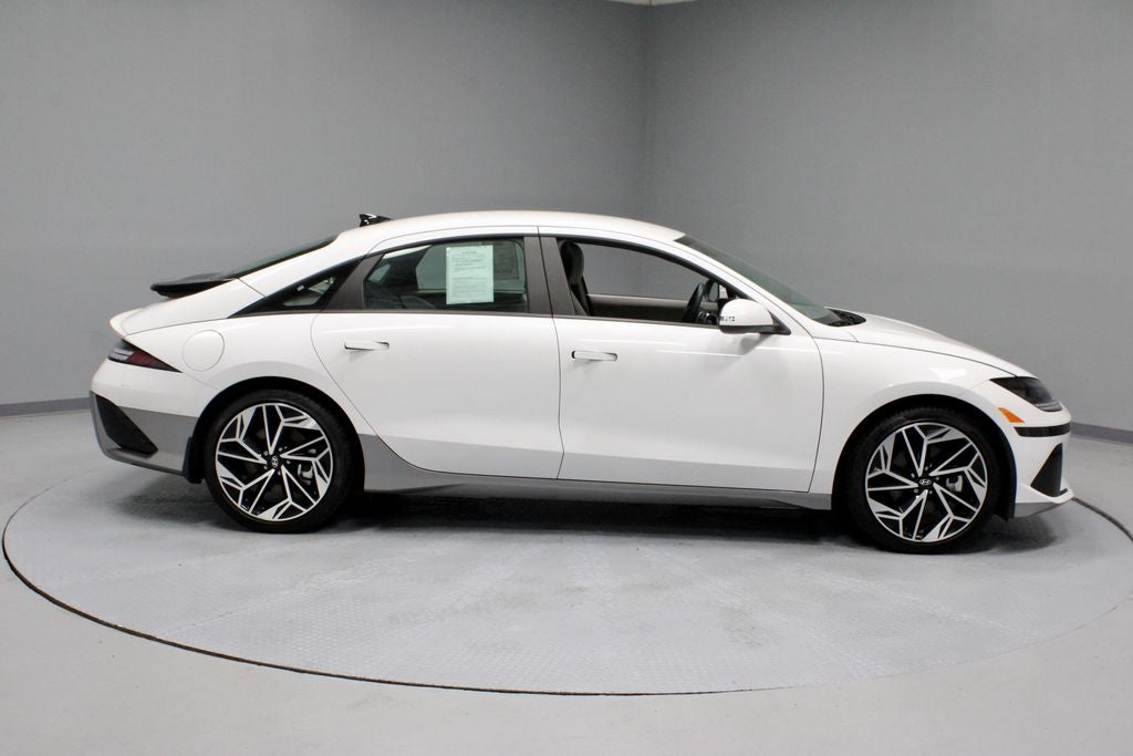 2025 Hyundai IONIQ 6 SEL
