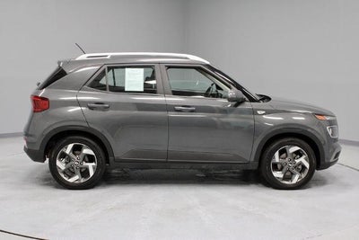 2024 Hyundai VENUE SEL