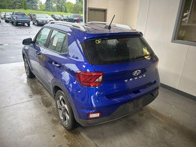 2025 Hyundai VENUE SEL