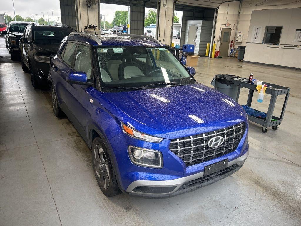 2025 Hyundai VENUE SEL