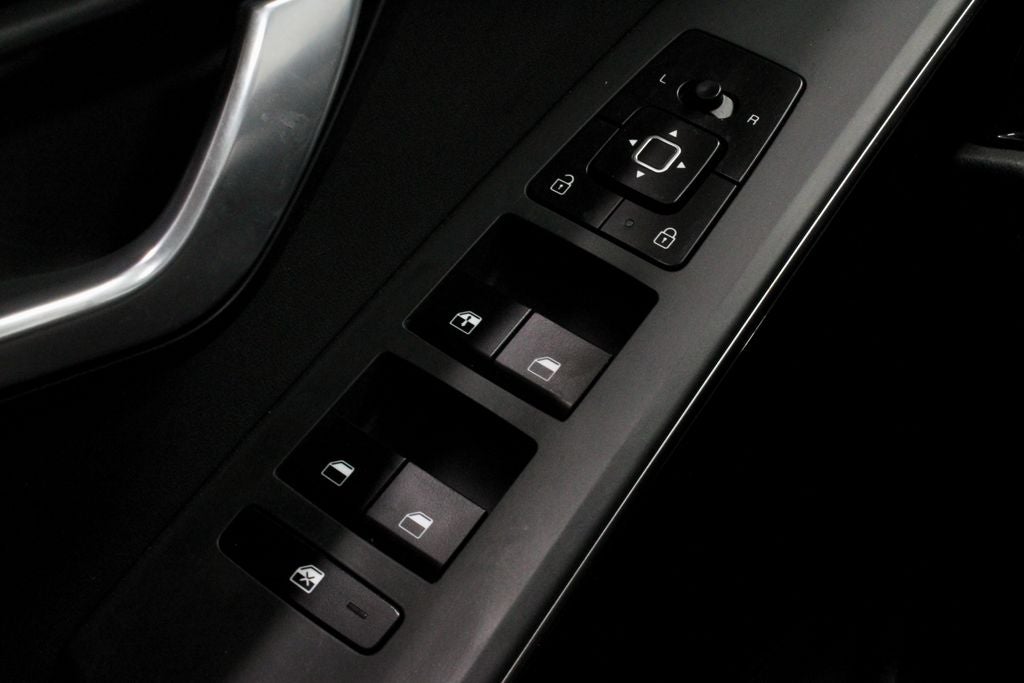 2023 Kia Niro Plug-In Hybrid EX