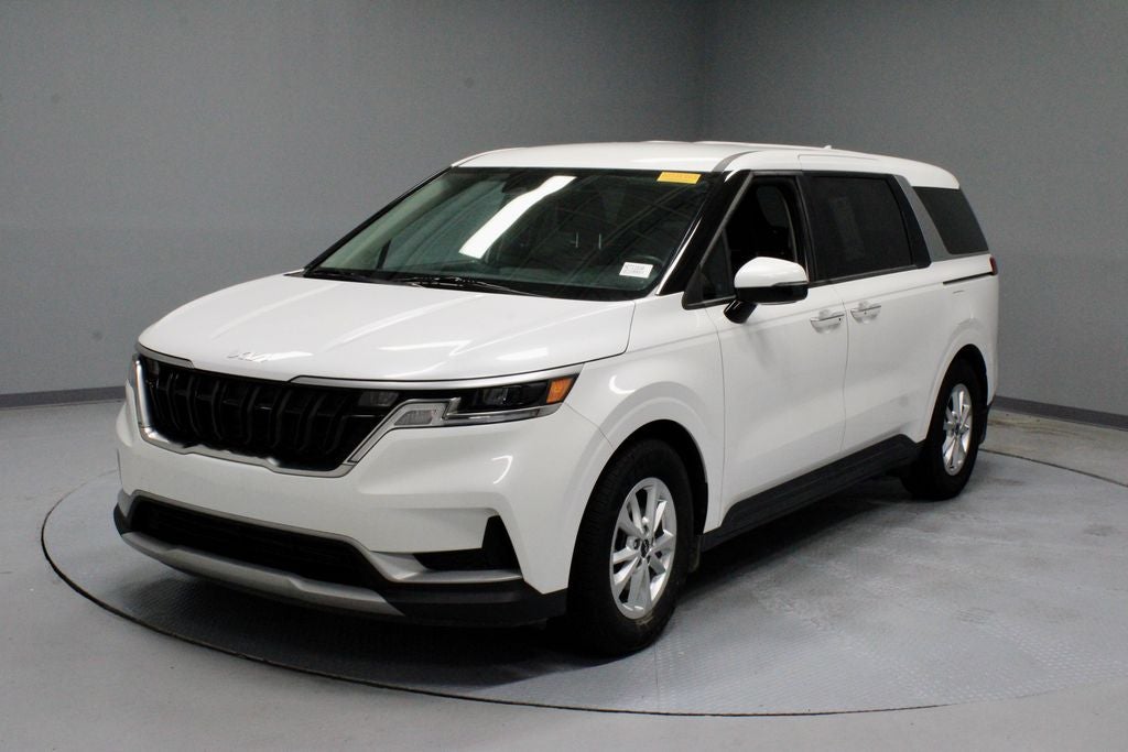2023 Kia Carnival LX