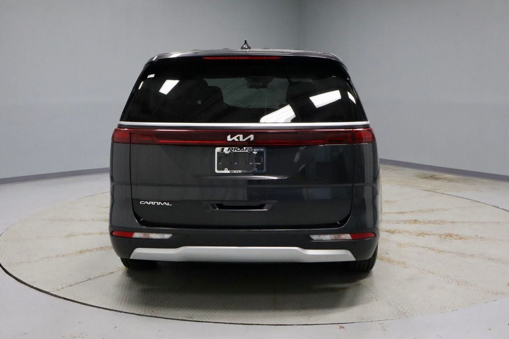 2024 Kia Carnival LX Seat Package