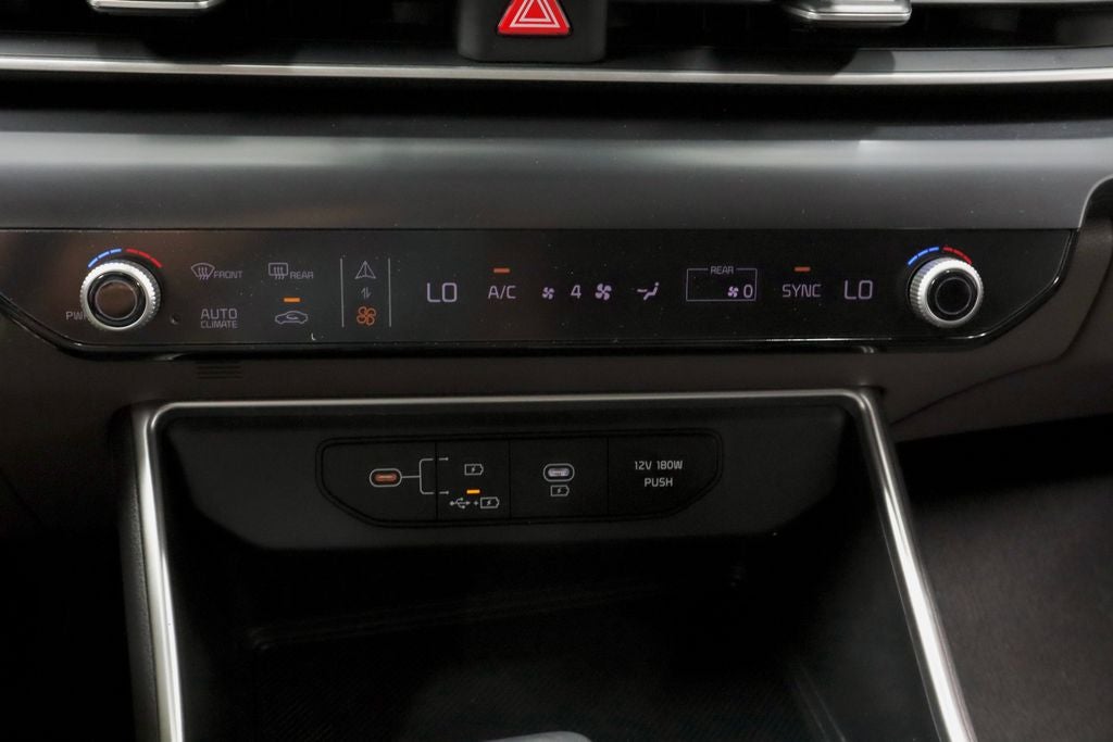 2025 Kia Carnival LXS