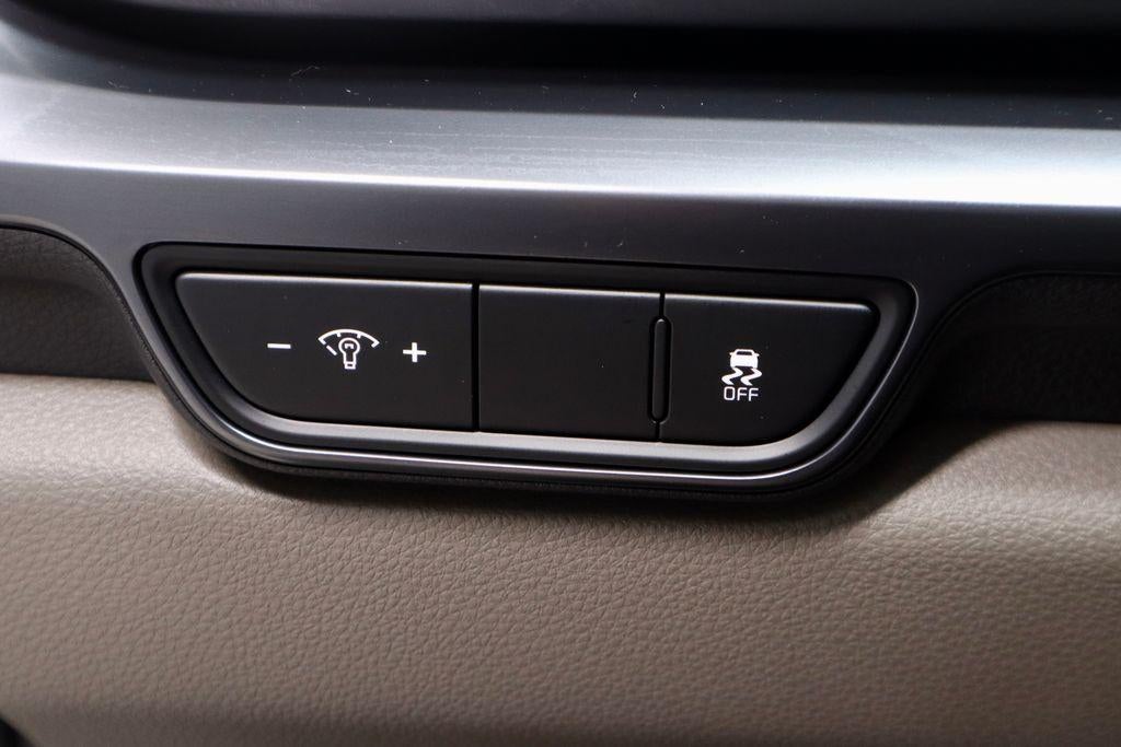 2025 Kia Carnival LXS