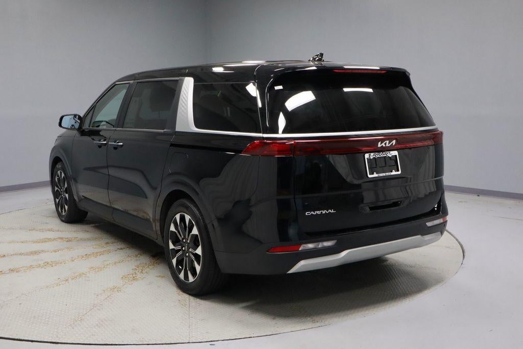 2024 Kia Carnival EX