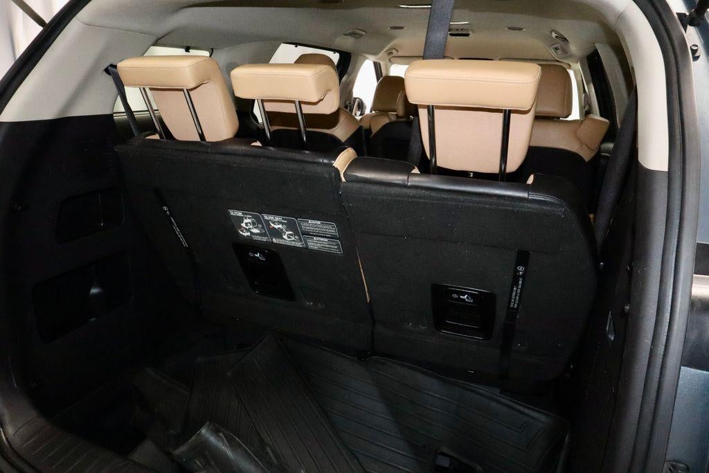 2023 Kia Carnival EX
