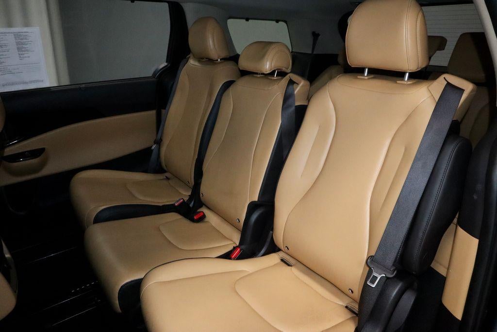 2023 Kia Carnival EX