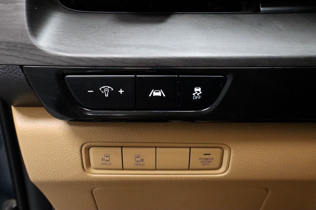2023 Kia Carnival EX