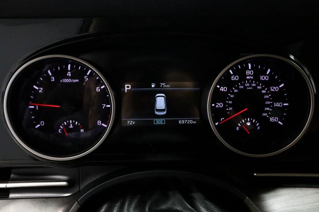 2023 Kia Carnival EX