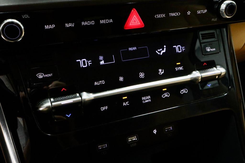 2023 Kia Carnival EX