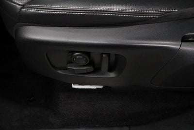 2024 Land Rover Discovery S