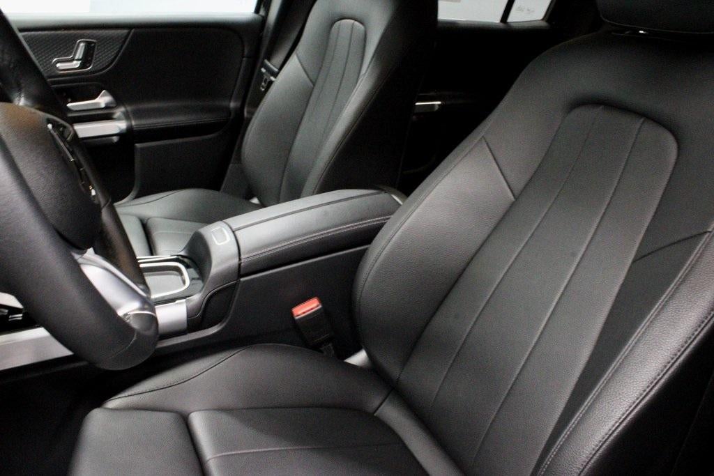 2025 Mercedes-Benz GLB GLB 250