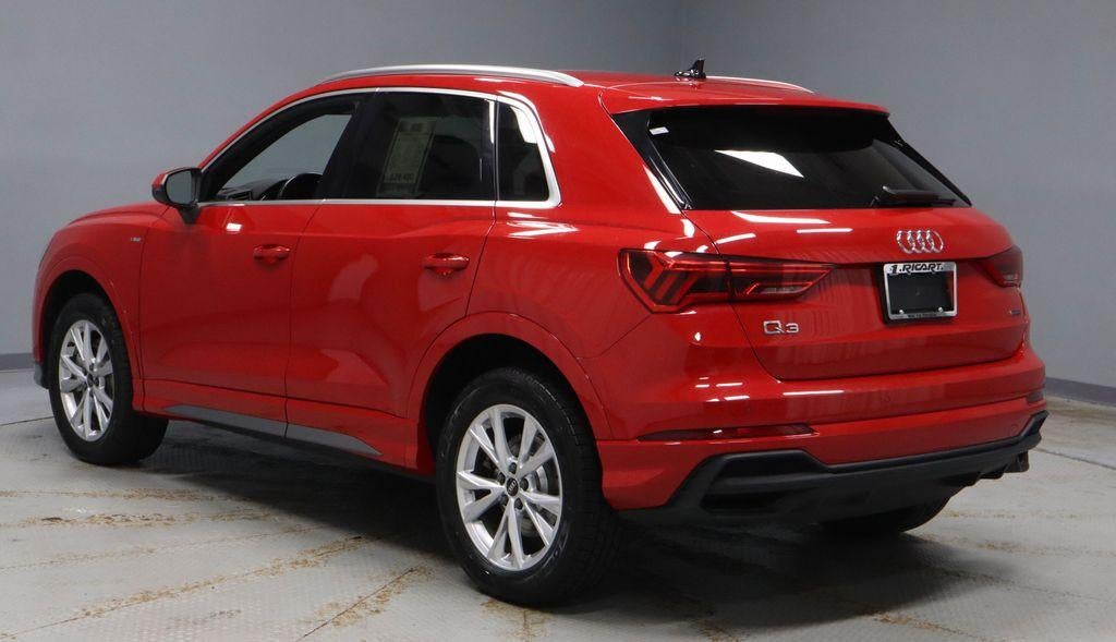 2024 Audi Q3 Premium
