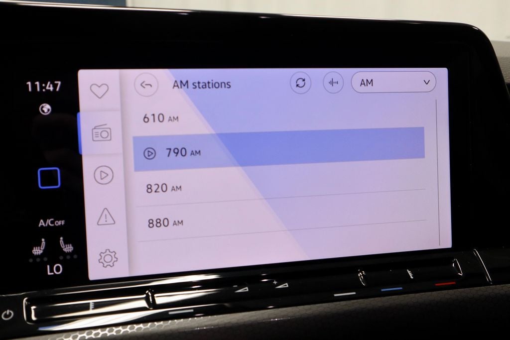 2024 Volkswagen Golf GTI SE