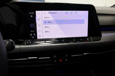 2024 Volkswagen Golf GTI SE