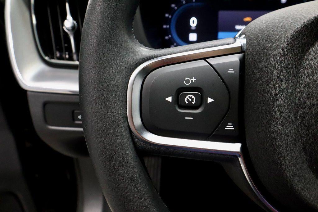 2024 Volvo XC60 Recharge Plug-In Hybrid T8 Plus Dark Theme