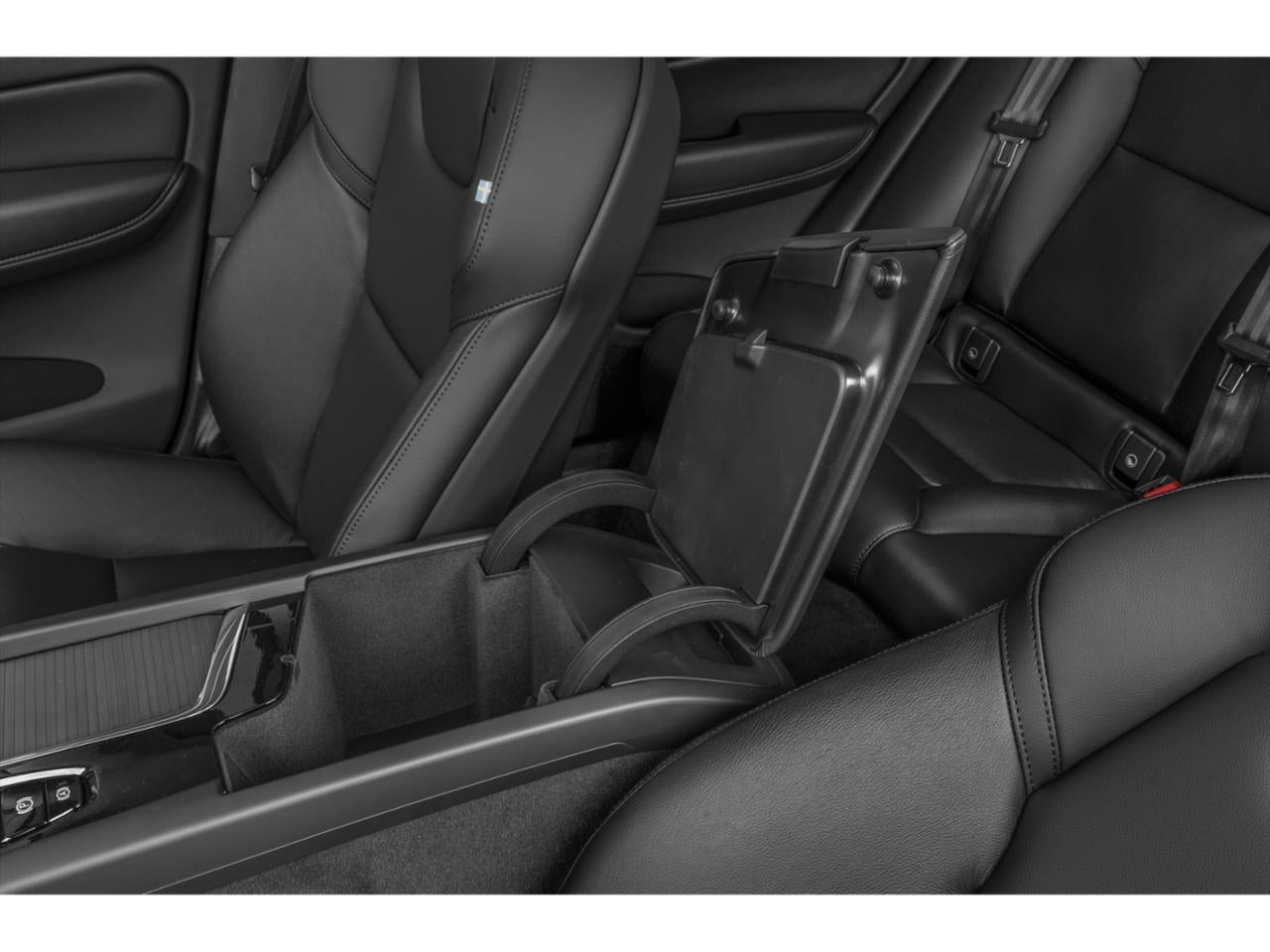 2023 Volvo XC60 B5 Core
