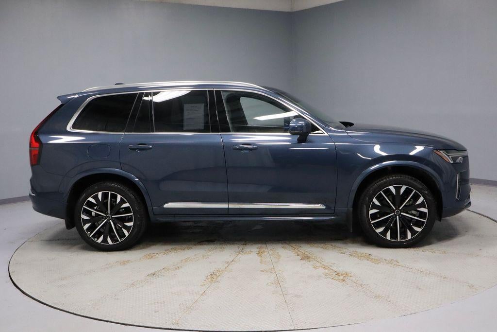 2025 Volvo XC90 B5 Plus